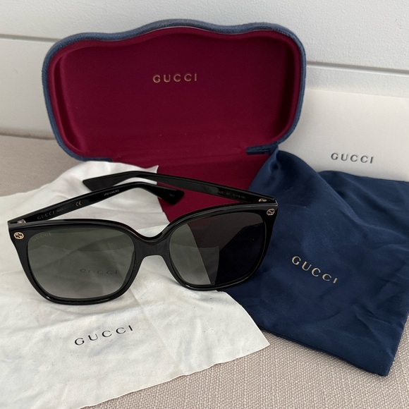 Gucci Women's Black Sunglasses - Picture 2 of 9